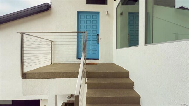 Building Photo - 11354 Sunshine Terrace