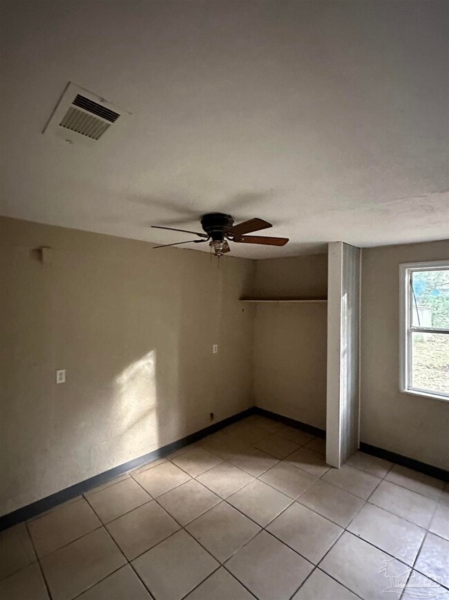 Building Photo - 602 New York Dr