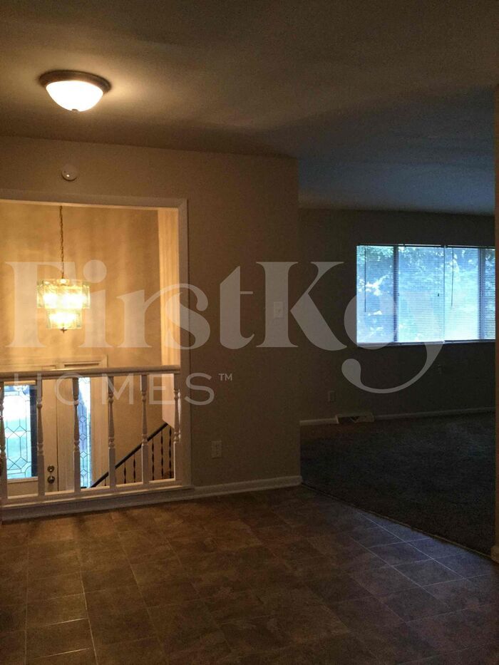 Building Photo - 8634 Lighthorse Dr