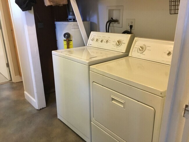 Building Photo - ST JOHN'S RANCH