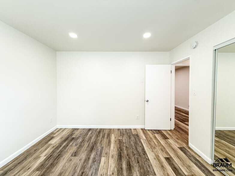 Building Photo - 5611 Fulcher Ave