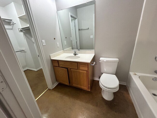 Building Photo - 1106 82nd St