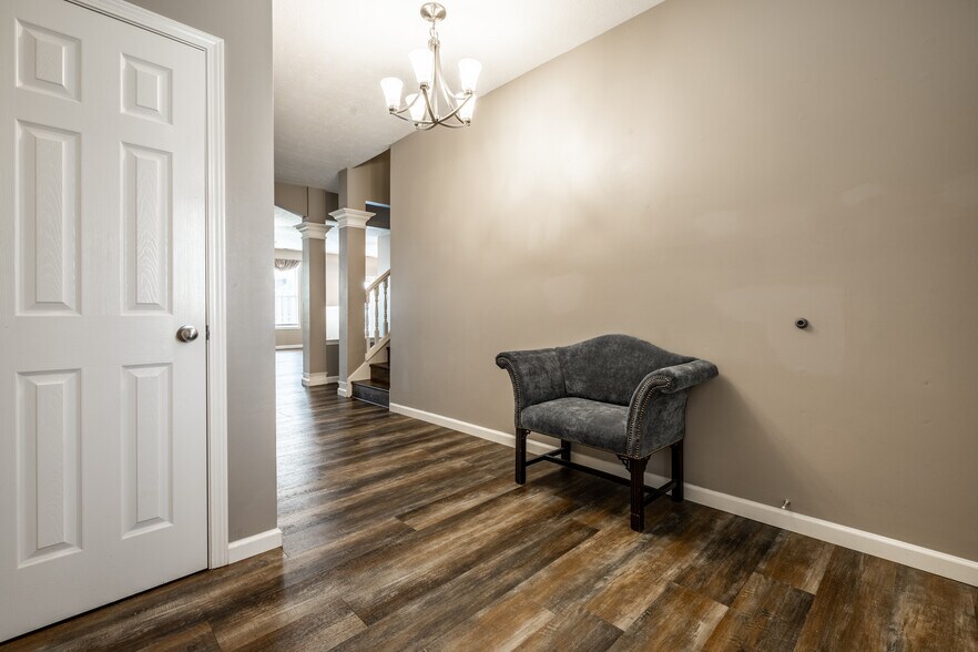 Building Photo - 8342 Stark Dr