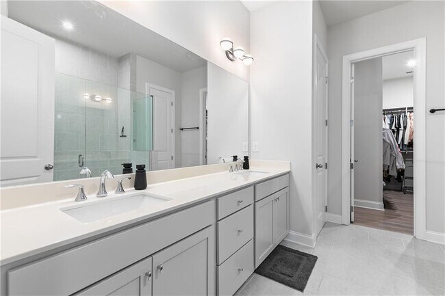 Building Photo - 777 Stickley Oak Way