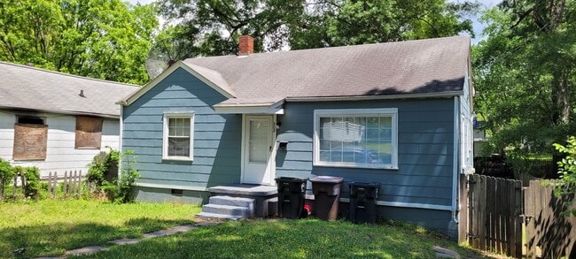 Primary Photo - 308 Marshall St