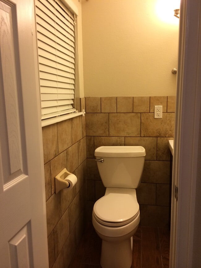 Building Photo - 6733 NW Compass Dr