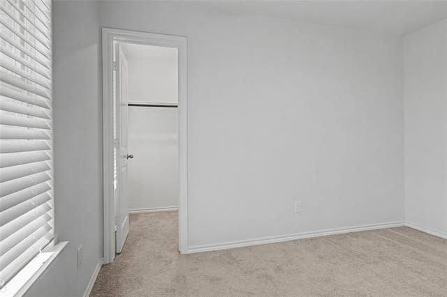 Building Photo - 724 Basteen Ln