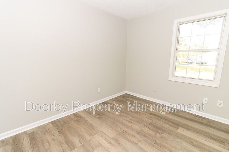 Building Photo - 4316 Greenbriar Rd