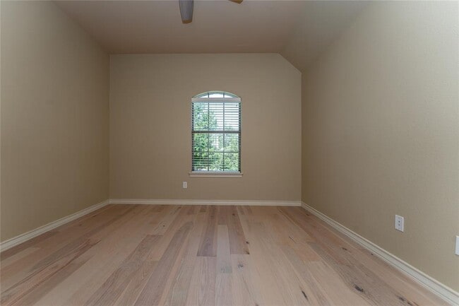 Building Photo - 604 Riley Trl