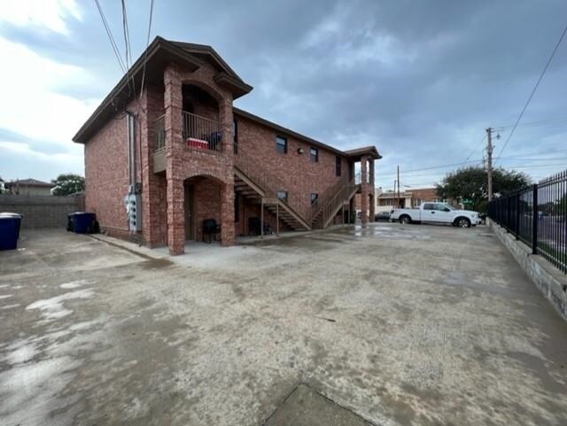 Primary Photo - 902 Laredo St