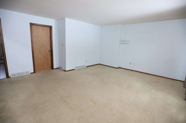 Building Photo - 4833 Stauffer Ave SE