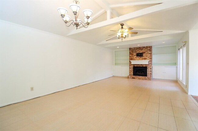 Building Photo - 14202 Ella Lee Ln