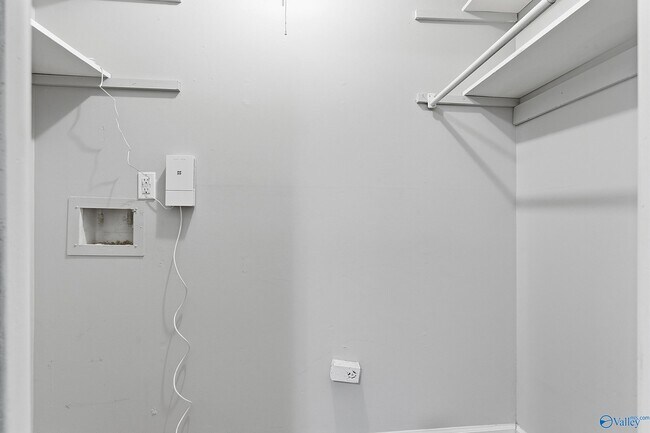 Building Photo - 11303 Mountain Crest Dr SE