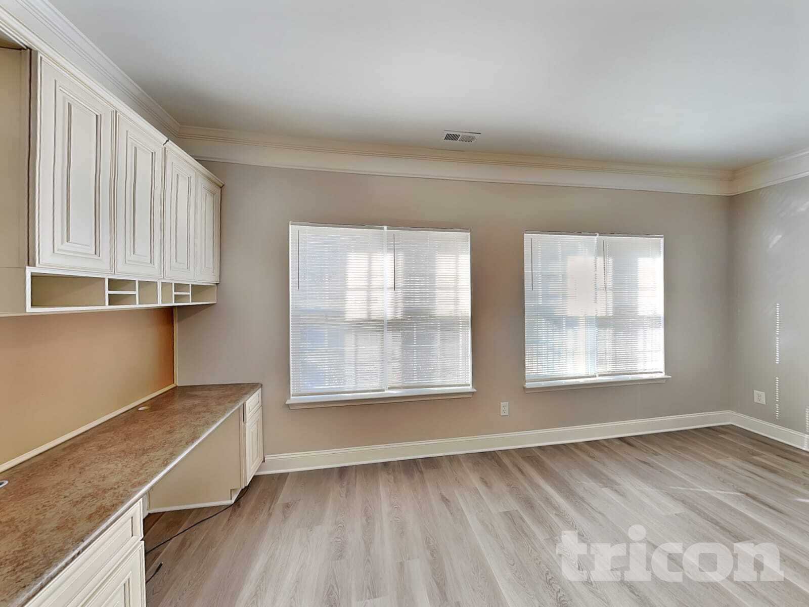 Building Photo - 11730 Crossroads Pl