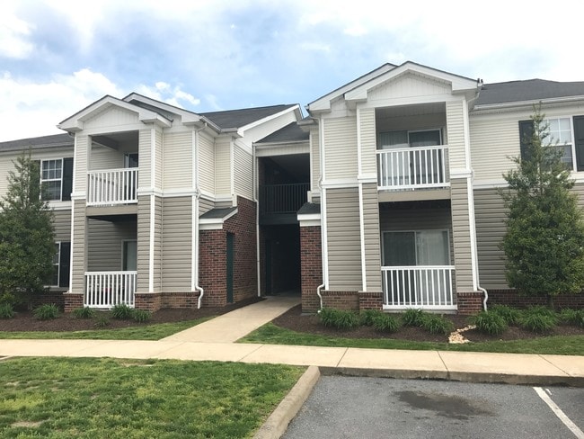 Building Photo - Crystal Chase Apartments- Join Our Waitlis...