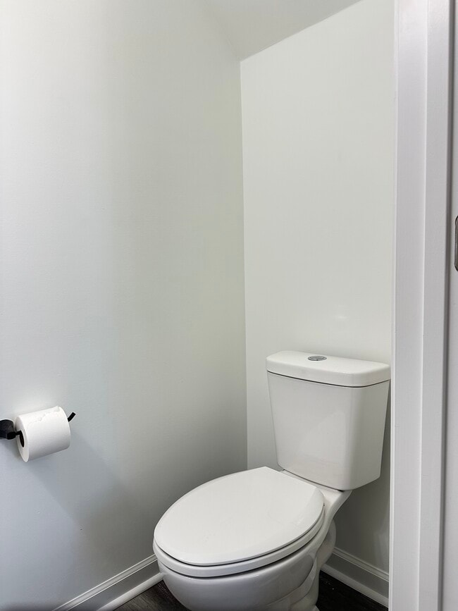 Building Photo - 152 Gregg St