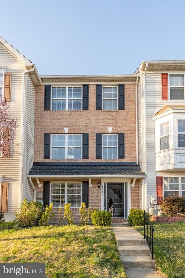 Building Photo - 8742 Jarwood Rd