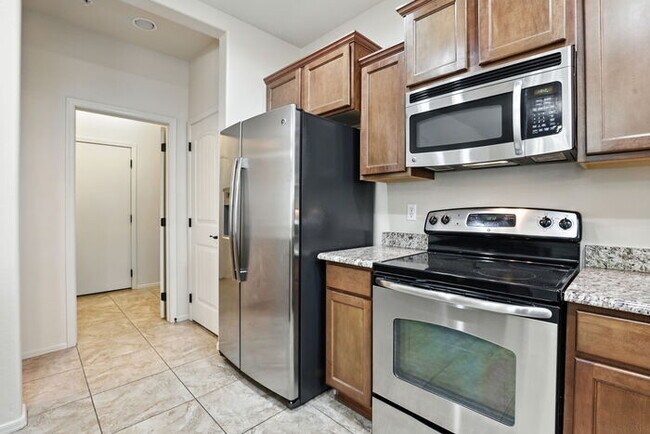 Building Photo - 3570 S Winter Lane #102