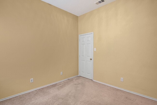 Building Photo - North McKinney Beauty