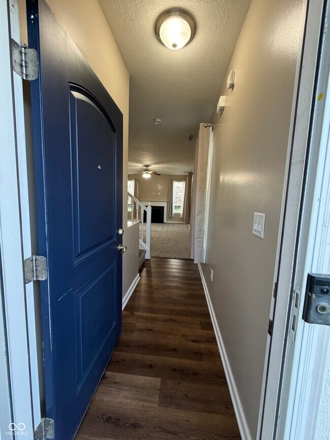 Building Photo - 9660 Angelica Dr