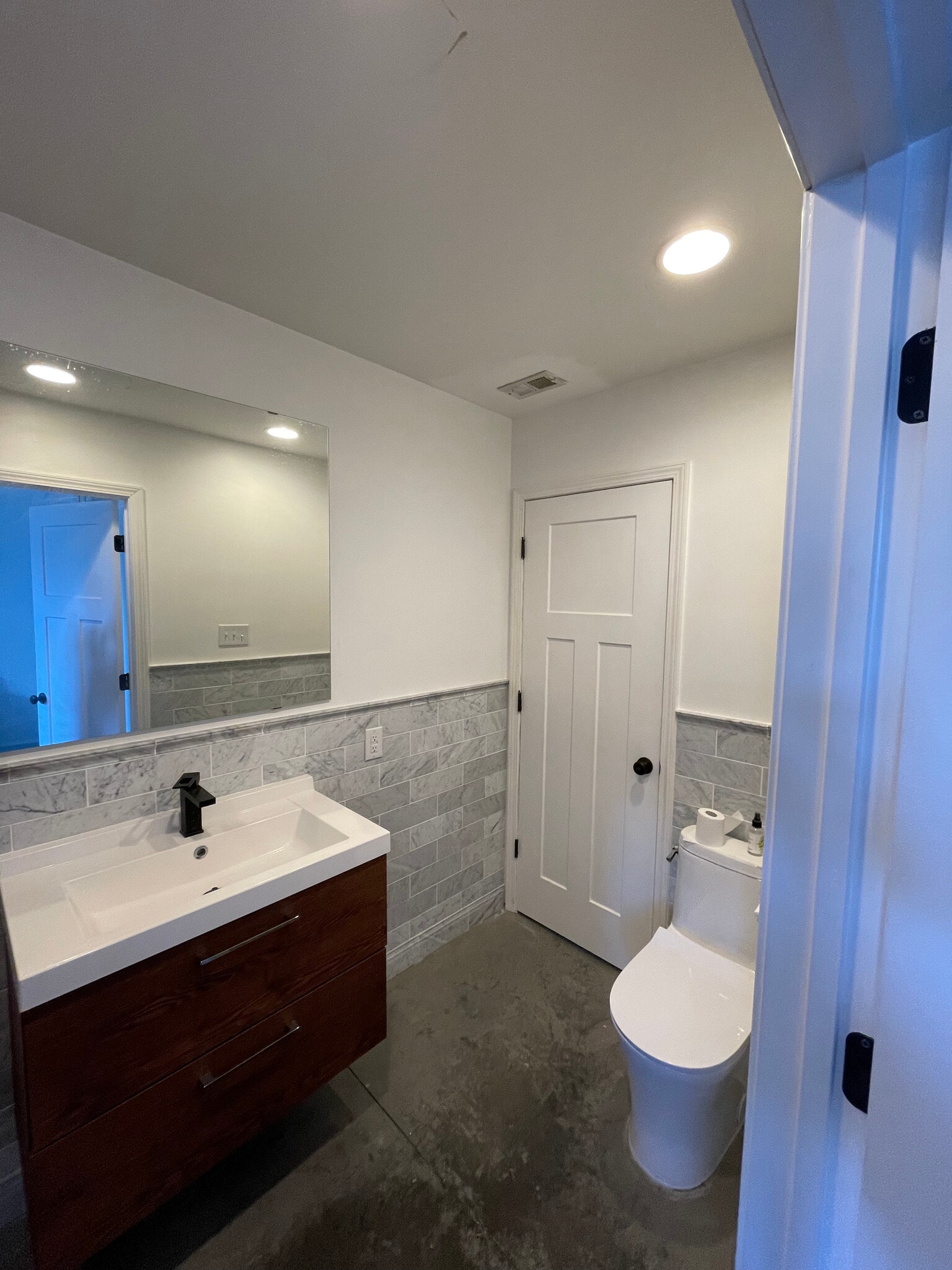 Building Photo - 1340 Hoyt Ave