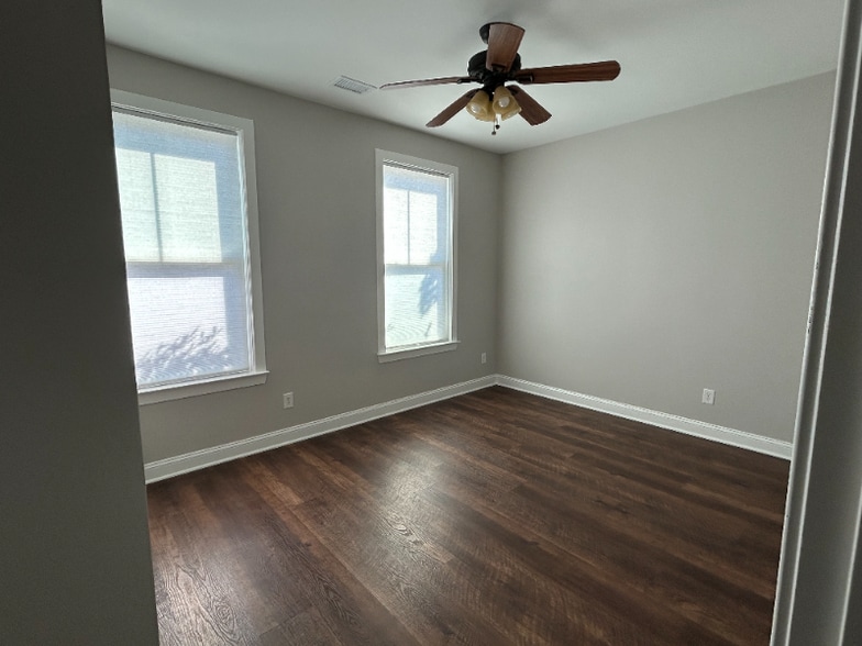 Building Photo - 1655 Seabago Dr