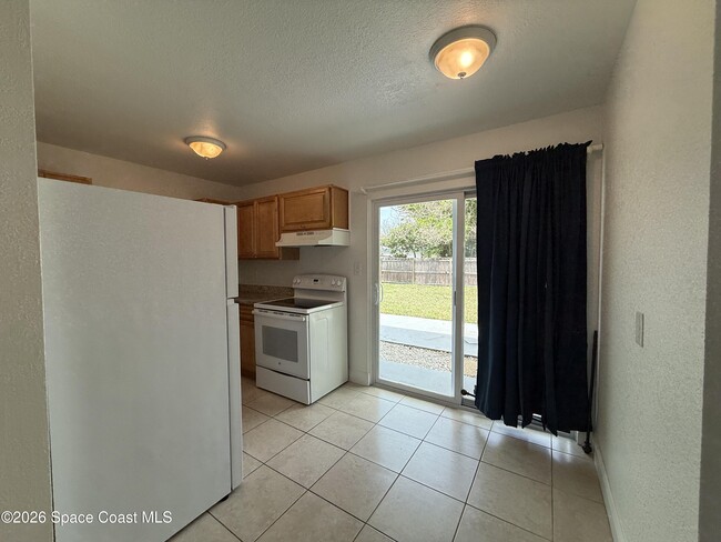Building Photo - 8210 Orange Ave