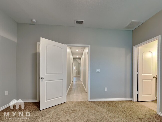 Building Photo - 16649 E Hammon