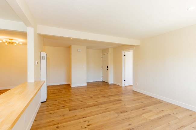 Building Photo - 214 S Branciforte Ave
