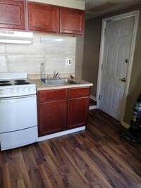Building Photo - 1406 Sunset Ave