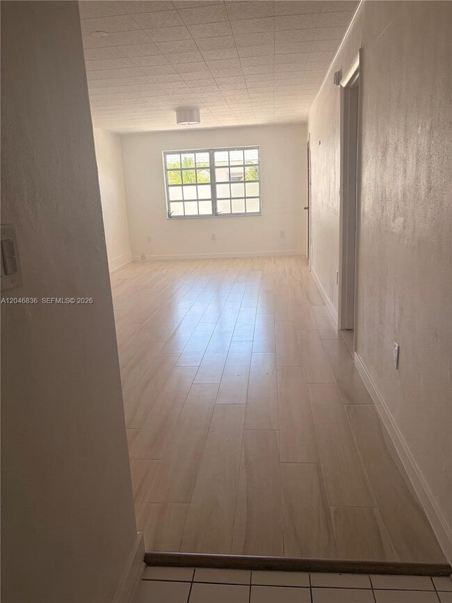 Building Photo - 251 Galen Dr