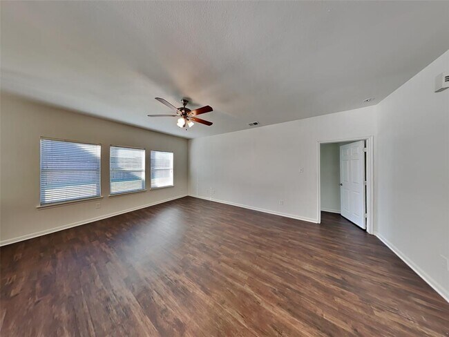 Building Photo - 21927 Saragosa Pond Ln