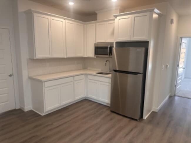 Building Photo - 8940 Da Capo Wy