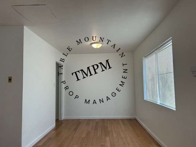 Building Photo - 1295 Floral Ave