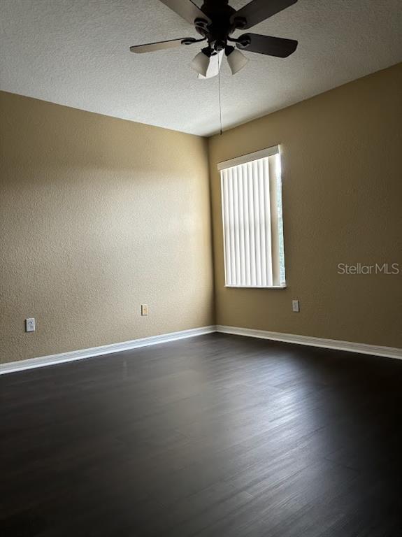 Building Photo - 2800 Baywood Ln