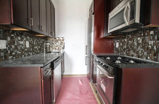 Building Photo - 6702 60th St