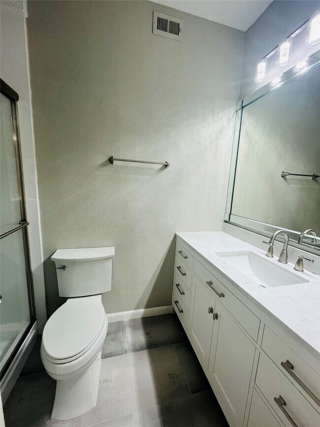 Building Photo - 4041 Law St