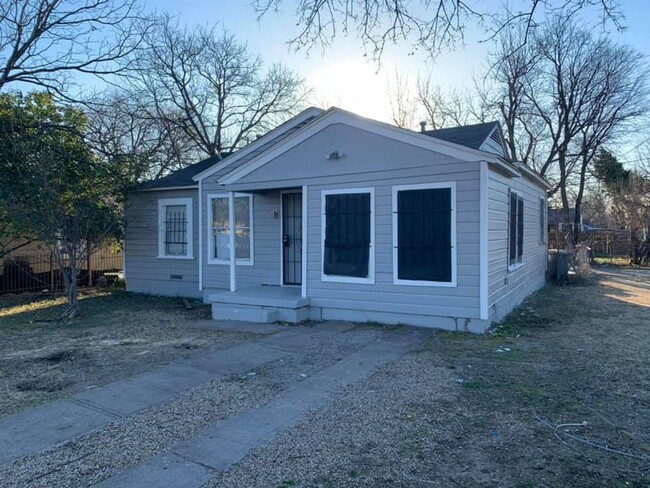 Primary Photo - COMING EARLY APRIL 1ST! 3 Bed 2 Bath House...