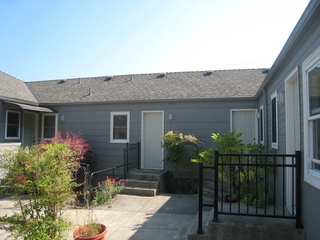 Building Photo - Marquam Hill Apartments