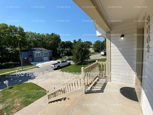 Building Photo - 8002 NW 79th Pl