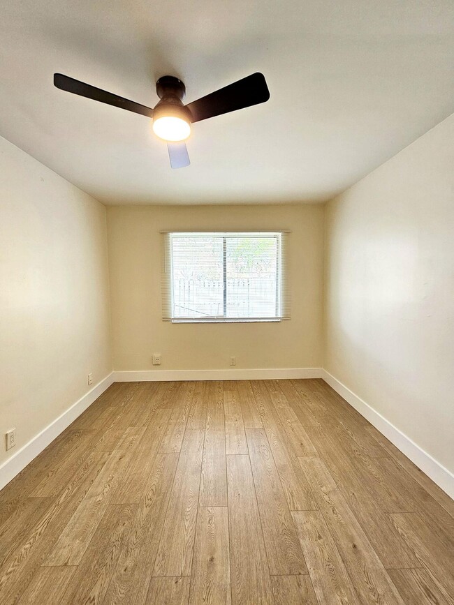 Building Photo - 4780 Orleans Ct