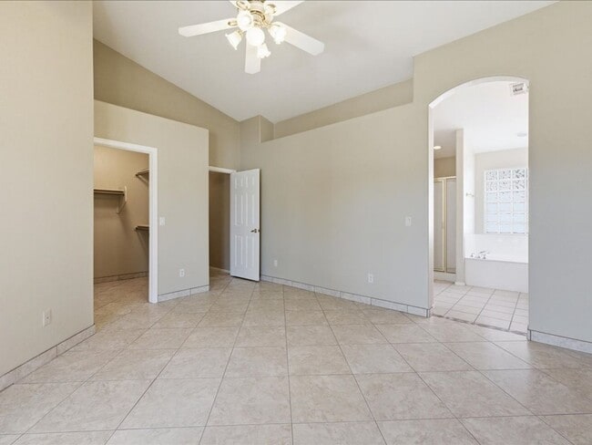 Building Photo - Spacious Living in a Gated Community with Amenities!