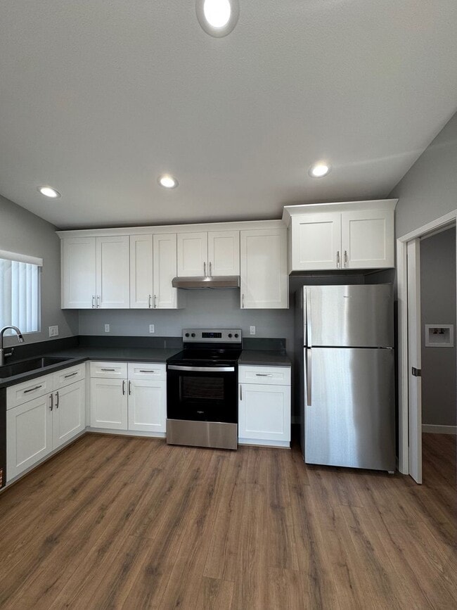 Building Photo - 1 Bedroom 1 Bathroom Detached ADU