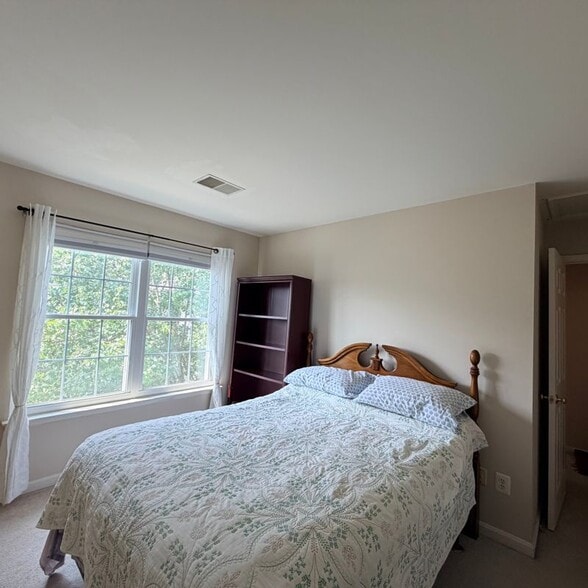 Building Photo - 43100 Sherbrooke Terrace