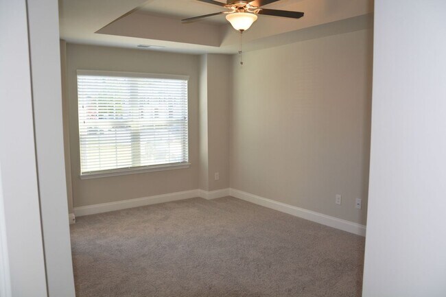 Building Photo - 7124 Fringe Flower Dr