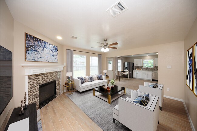 Building Photo - 20510 Raincrest Dr