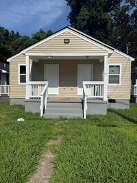 Building Photo - 728 N Montgomery St