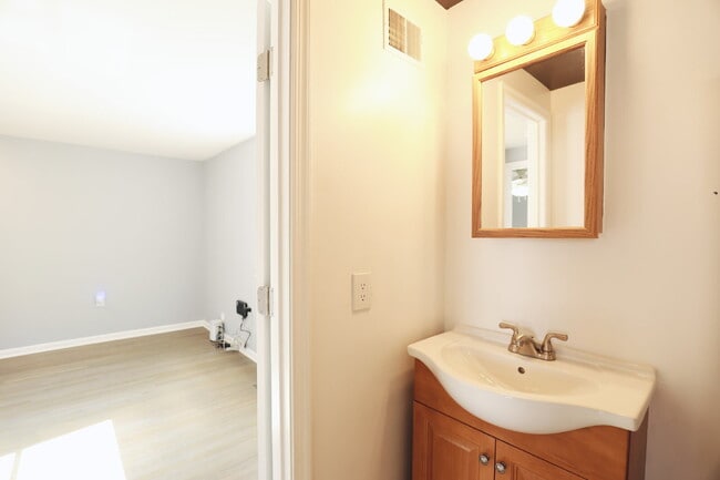 Building Photo - Welcome Home!