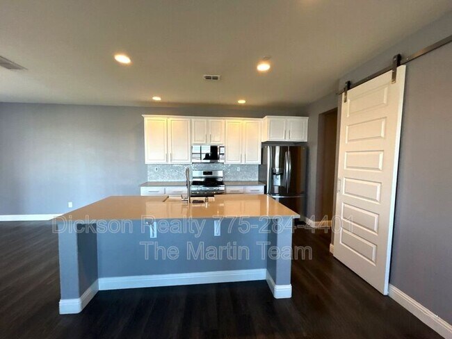 Building Photo - 2854 Garda Court