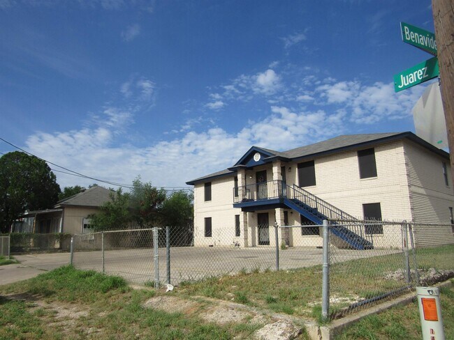 Building Photo - 1420 Juarez Ave